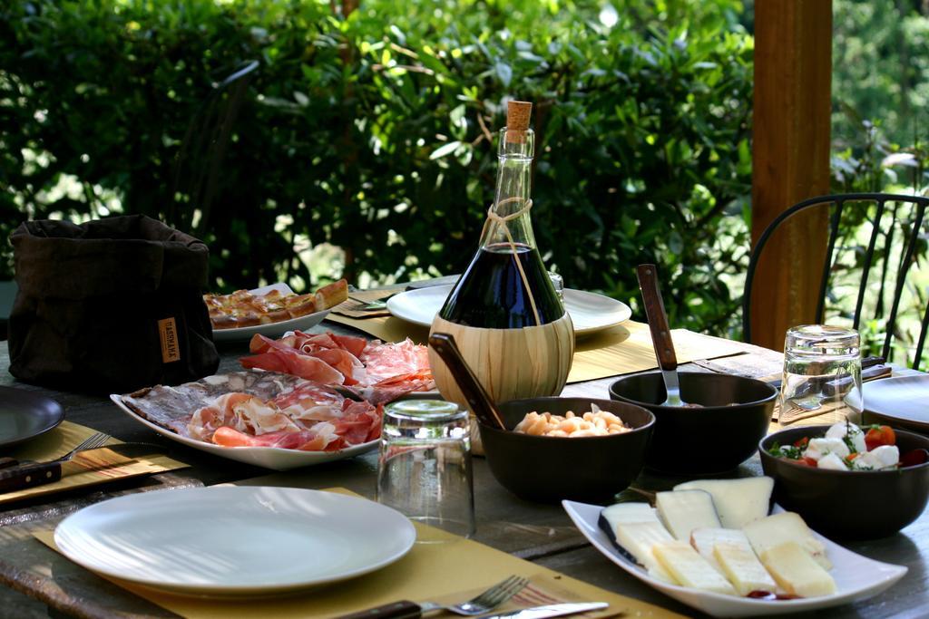 Agriturismo Tananei Marliana Eksteriør billede